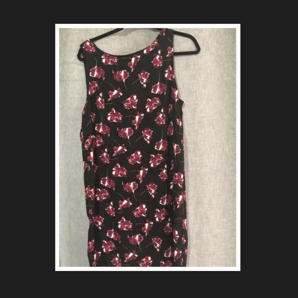 Sleeveless Black Dress